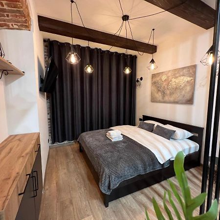 Cozy Loft На Староєврейській 24 ลวีฟ ภายนอก รูปภาพ