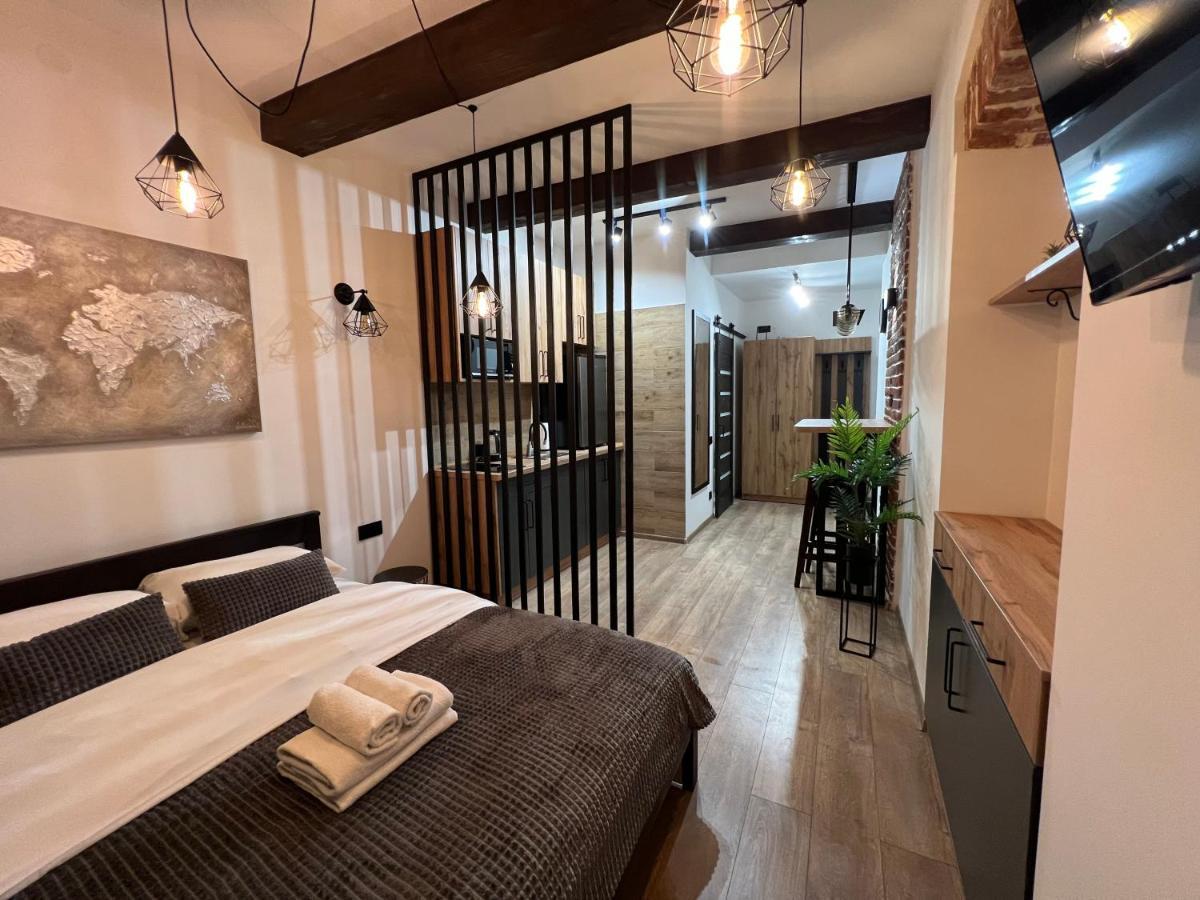 Cozy Loft На Староєврейській 24 ลวีฟ ภายนอก รูปภาพ